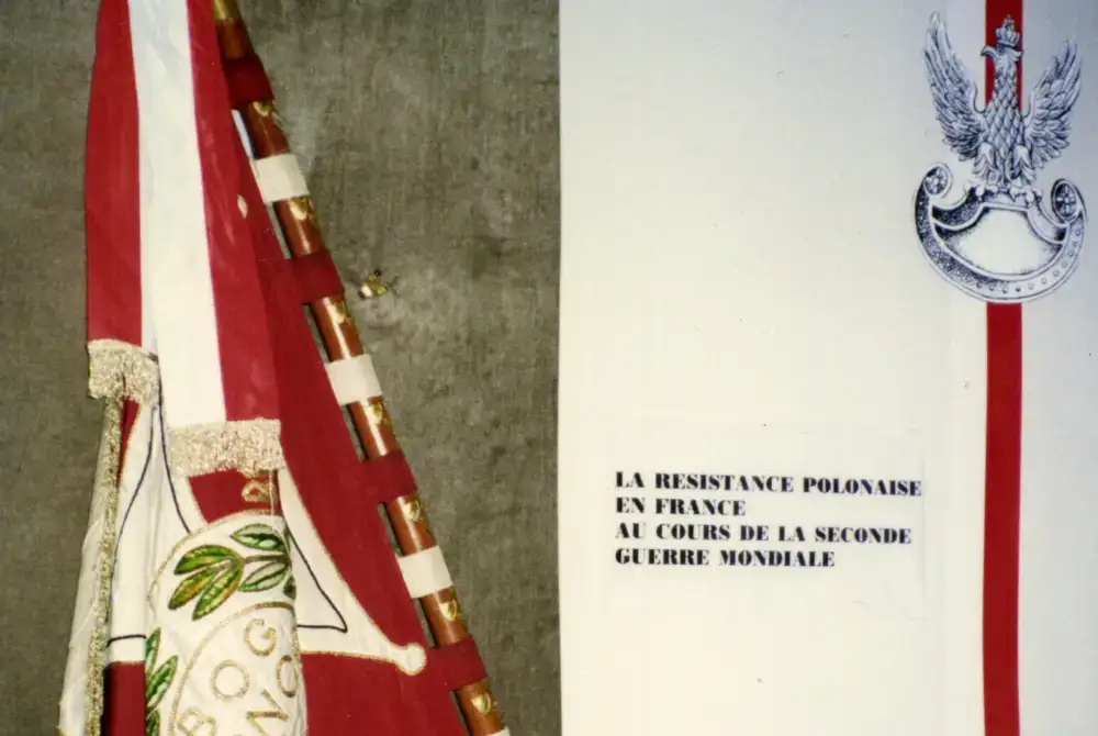 1993 — Les étrangers dans la Résistance en France