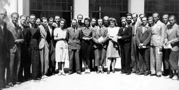 Autour du professeur Berger, entre 1941 et 1943 (Association Mémoire du lycée polonais).