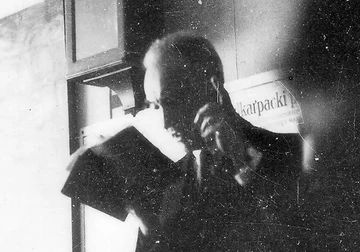 Zygmunt Lubicz-Zaleski en salle de classe (Association Mémoire du lycée polonais).