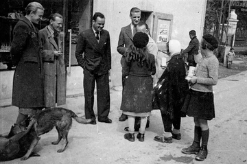 Élèves polonais et enfants villardiens (Association Mémoire du lycée polonais).