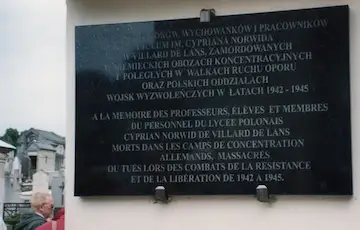 Au cimetière de Montmorency.