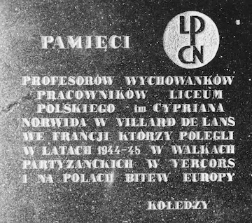 1986 — Inauguration d’une plaque commémorative à Varsovie